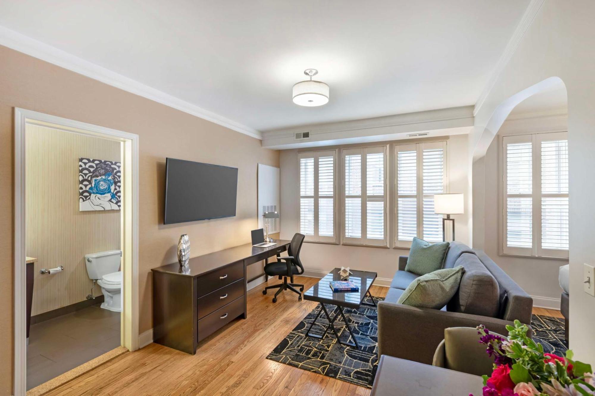 Best Western Plus Hawthorne Terrace Hotel Chicago Exterior photo