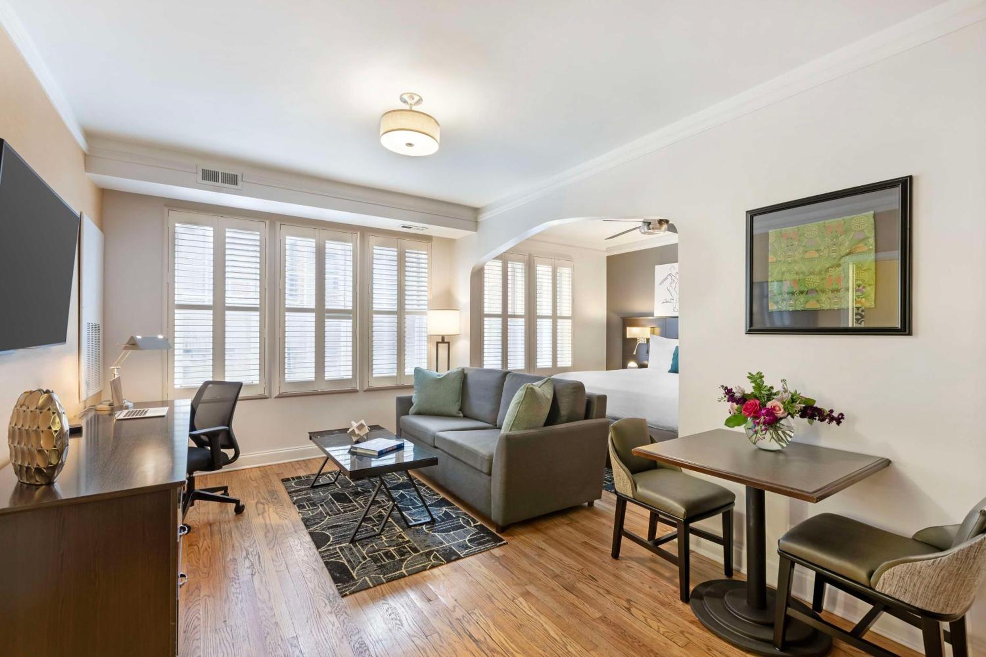 Best Western Plus Hawthorne Terrace Hotel Chicago Exterior photo
