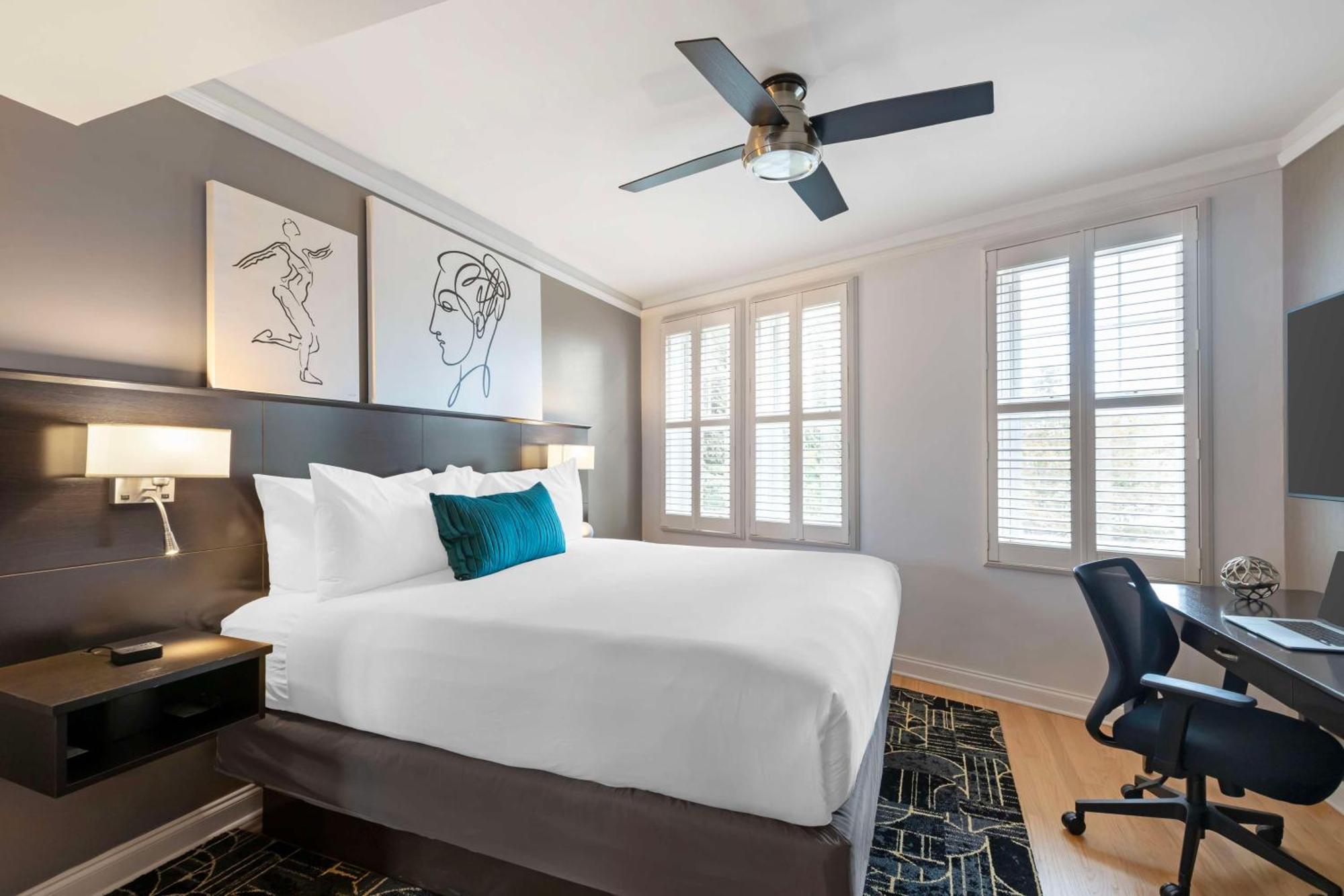 Best Western Plus Hawthorne Terrace Hotel Chicago Exterior photo