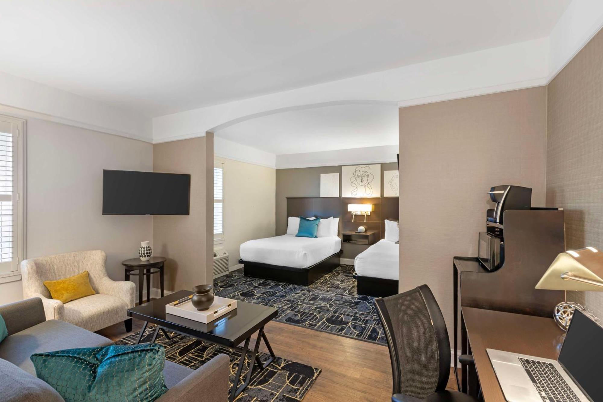 Best Western Plus Hawthorne Terrace Hotel Chicago Exterior photo