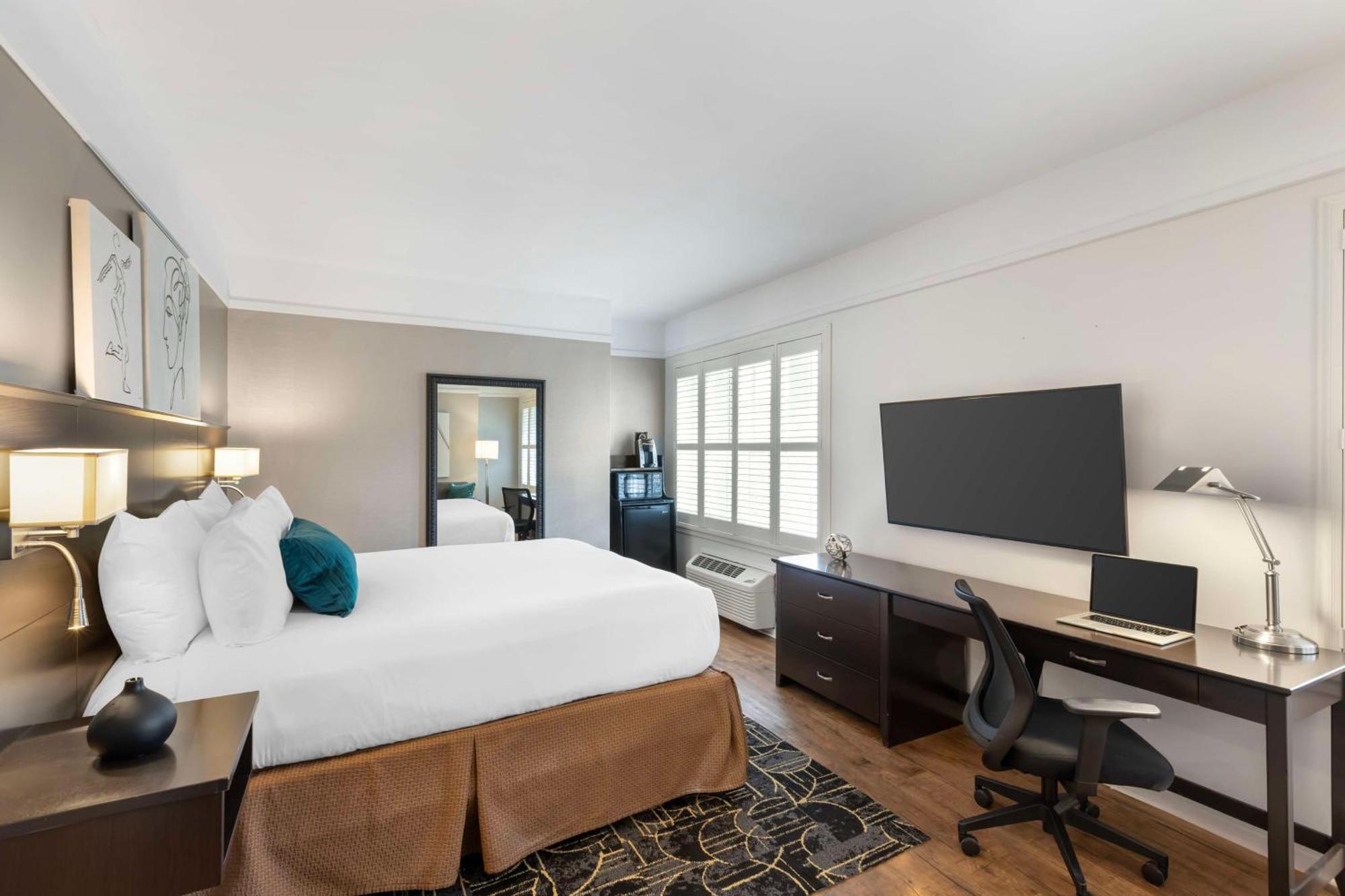 Best Western Plus Hawthorne Terrace Hotel Chicago Exterior photo